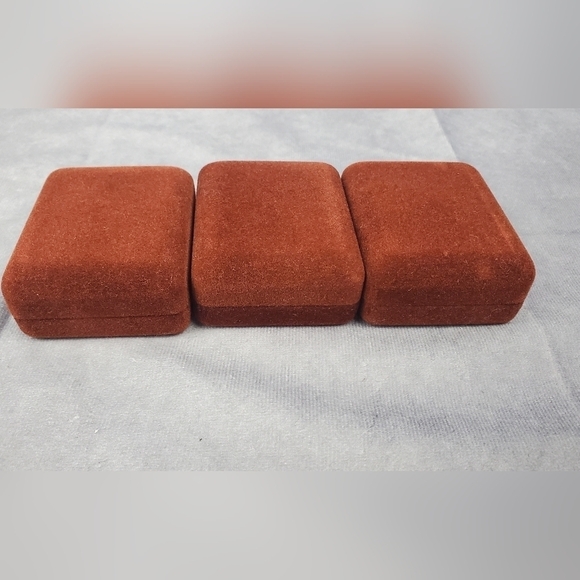 Shalimar empty brown peach velvet Jewelry boxes set of 3 - Picture 2 of 7